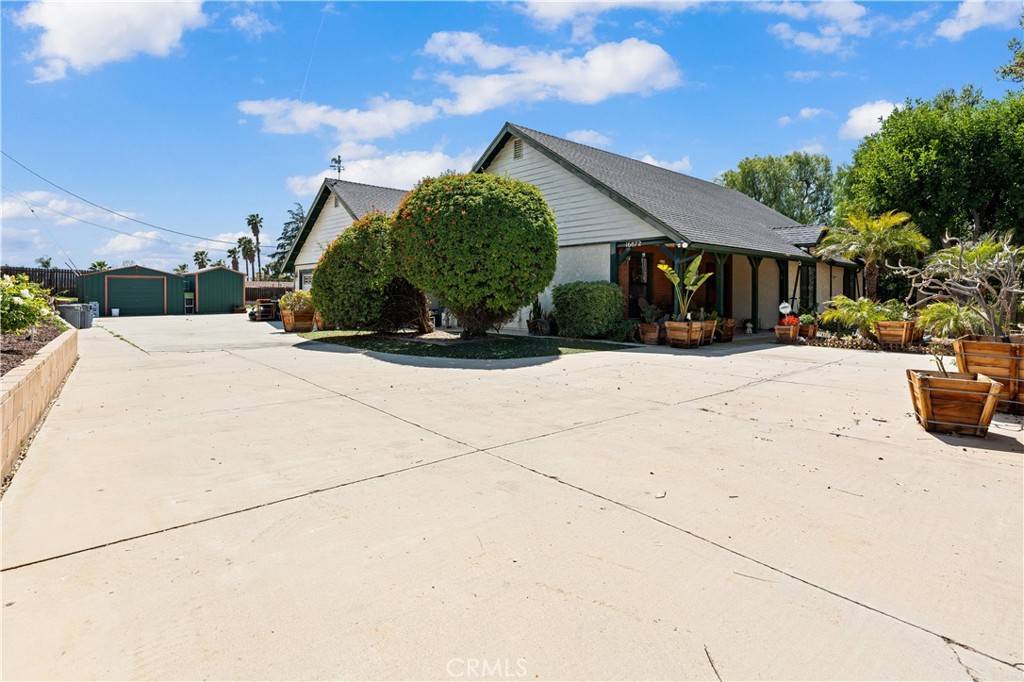 Riverside, CA 92504,16872 Iris AVE