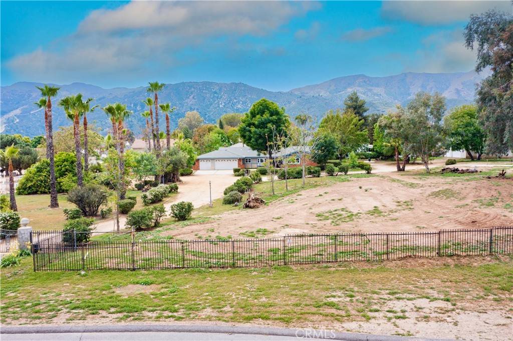 Lake Elsinore, CA 92530,15049 Larson RD