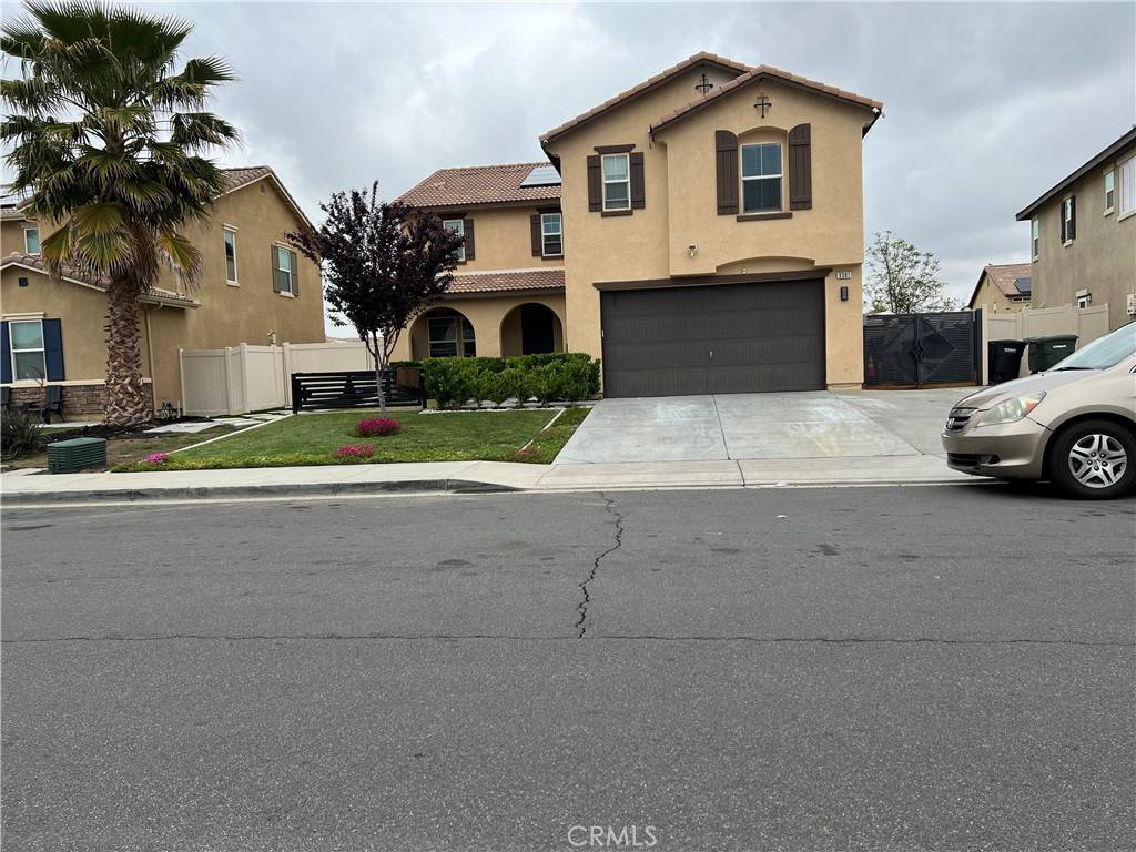 Perris, CA 92570,3381 Sequoia CT