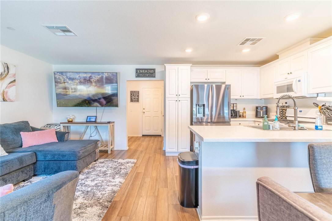 Fontana, CA 92336,7155 Citrus AVE #367