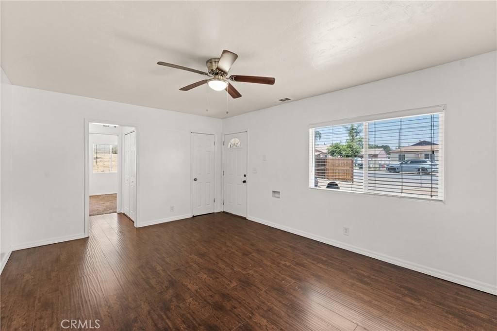 Jurupa Valley, CA 92509,5609 Beach ST