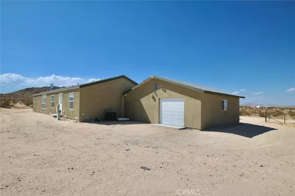 Joshua Tree, CA 92252,63863 Moonlight Mesa ST