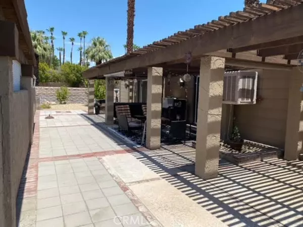 Rancho Mirage, CA 92270,215 International