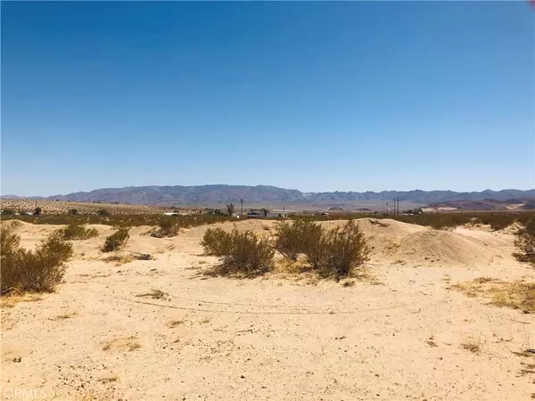 29 Palms, CA 92277,2 Kachina DR