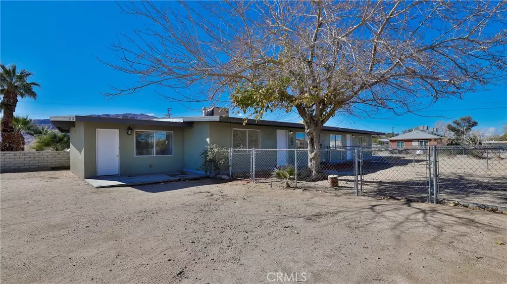 6364 Smoketree AVE, 29 Palms, CA 92277