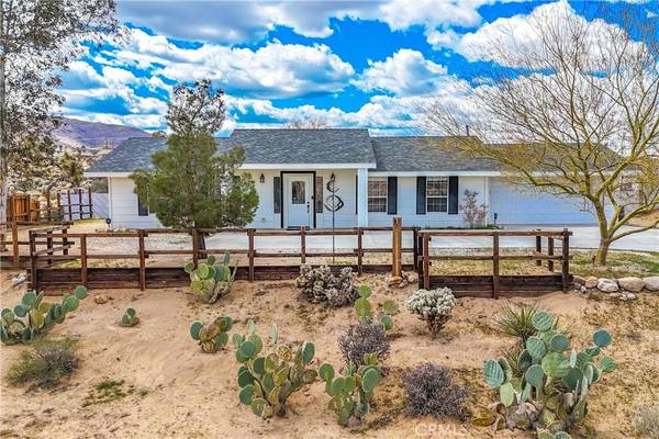 Joshua Tree, CA 92252,7364 Quail Springs RD