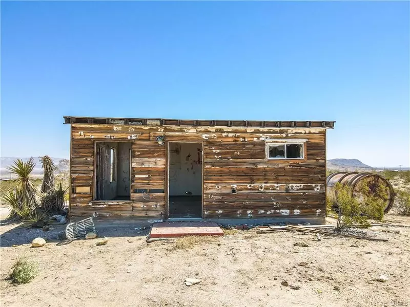 3030 Geronimo, Landers, CA 92285