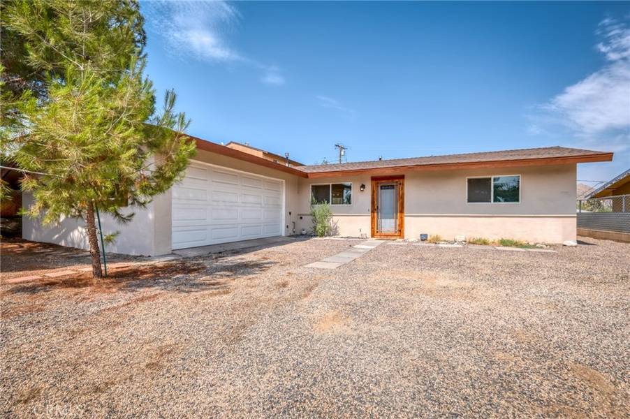 7754 Shawnee TRL, Yucca Valley, CA 92284