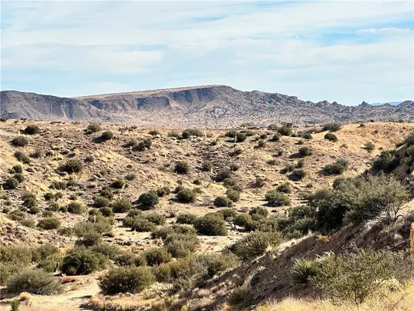 Pioneertown, CA 92268,4779 Cimarron RD