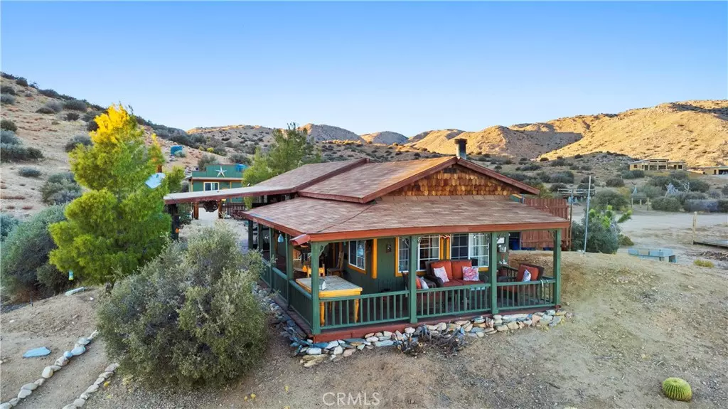 2860 Orange TRL, Pioneertown, CA 92268