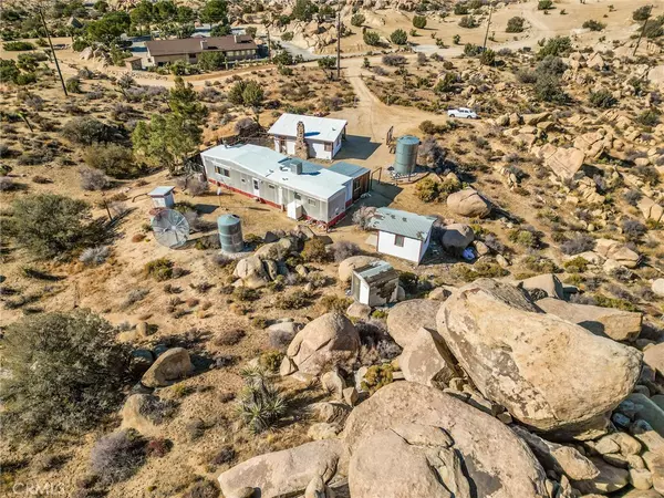 53574 Coyote RD, Pioneertown, CA 92268