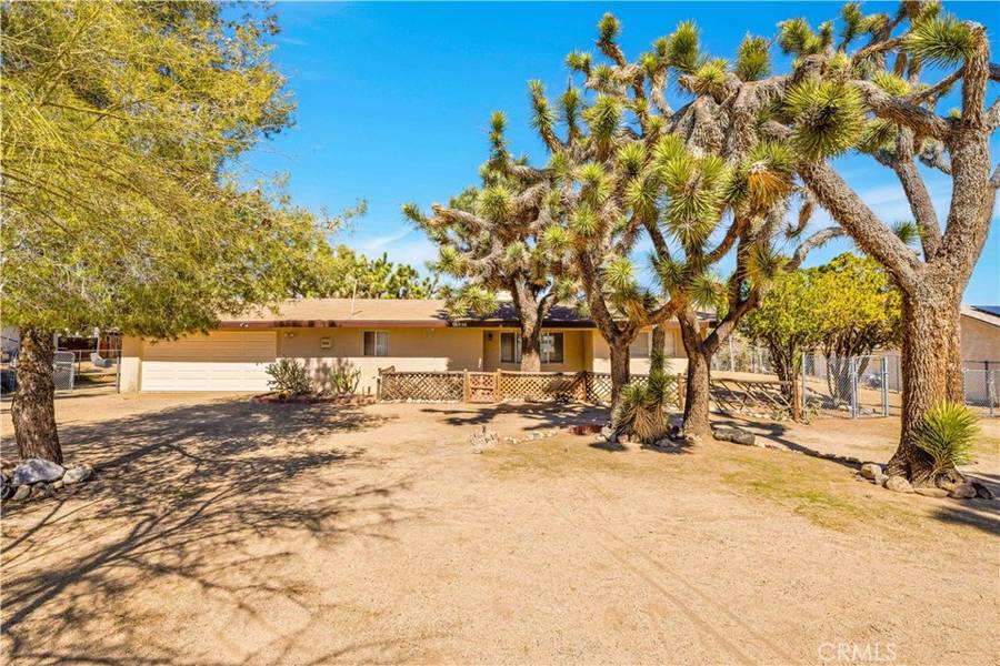 56830 Desert Gold DR, Yucca Valley, CA 92284