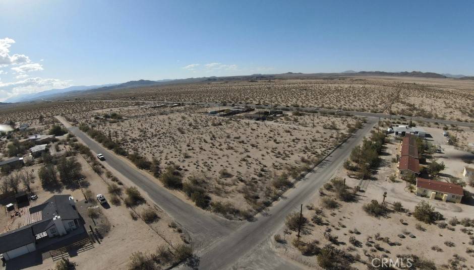 Joshua Tree, CA 92252,6584 Mount Shasta AVE