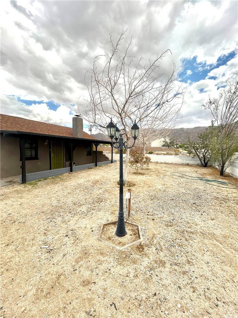 29 Palms, CA 92277,6623 La Luna AVE