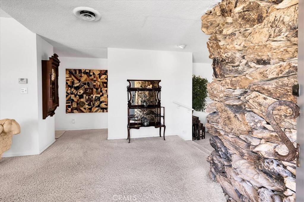 Yucca Valley, CA 92284,54832 Benecia TRL