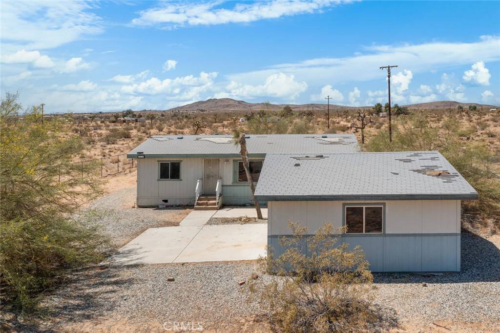 Landers, CA 92285,59125 Shayne LN