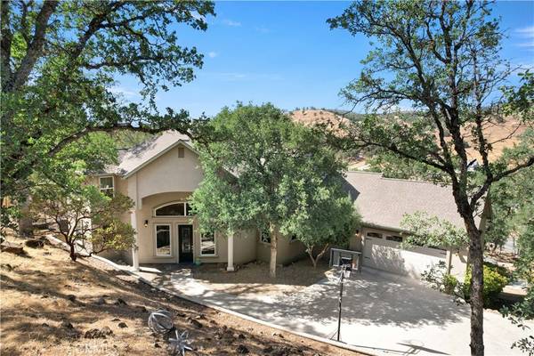 19825 Hartmann RD, Hidden Valley Lake, CA 95467