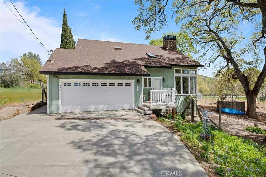 18635 Saddleback CT, Hidden Valley Lake, CA 95467