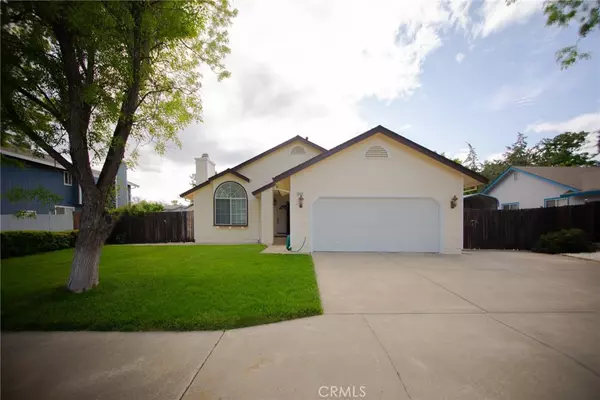 3065 Garner LN, Clearlake, CA 95422