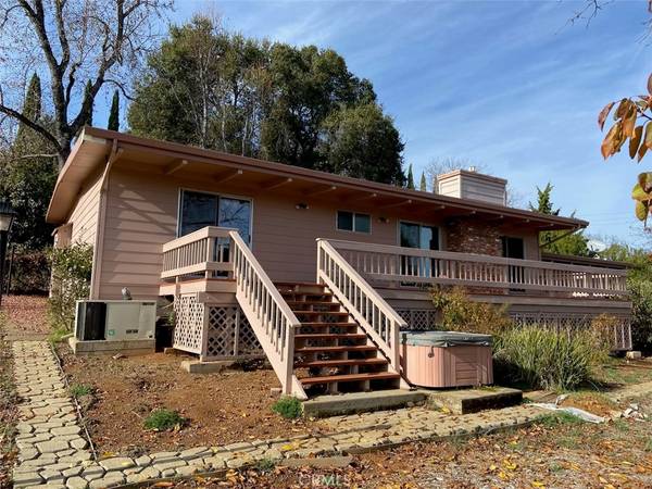 8260 Orchard DR, Kelseyville, CA 95451