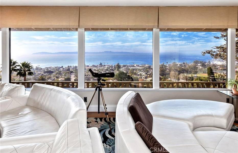 965 Coast View DR, Laguna Beach, CA 92651