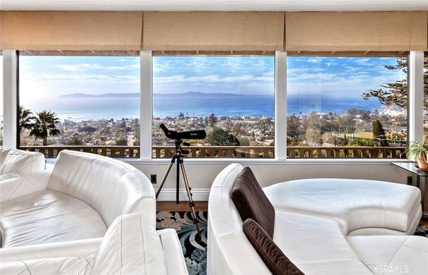 965 Coast View DR, Laguna Beach, CA 92651