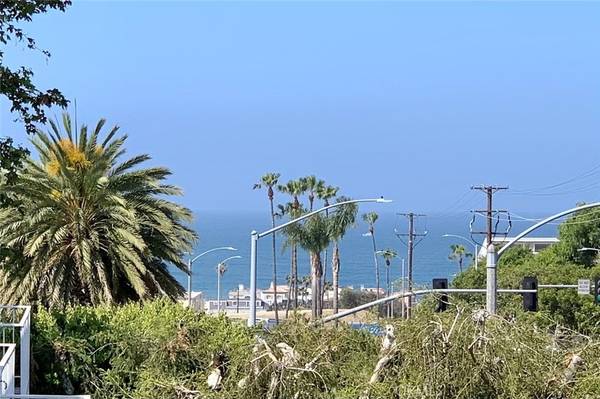 Newport Beach, CA 92663,500 Cagney LN #9