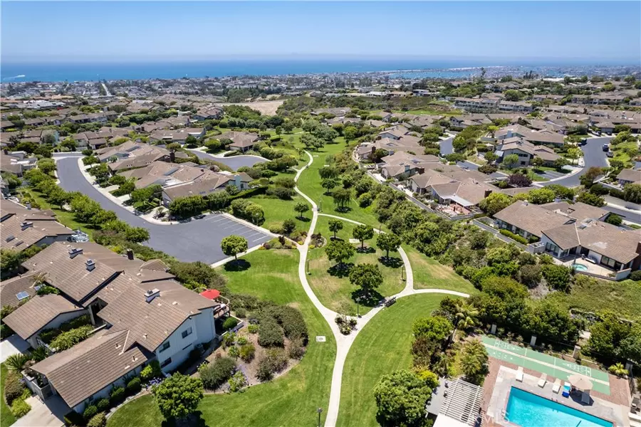 15 Mainsail DR, Newport Beach, CA 92625