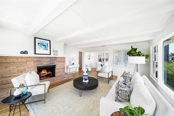 Laguna Beach, CA 92651,225 Viejo ST