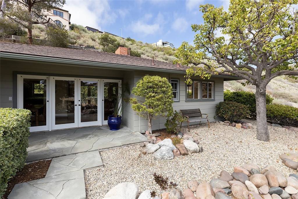 959 Oriole DR, Laguna Beach, CA 92651