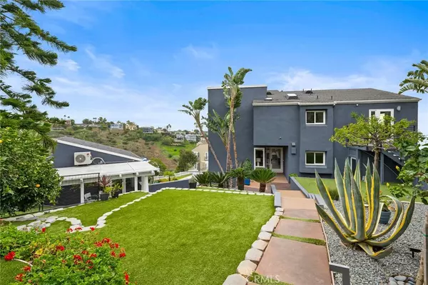 2130 Hillview DR, Laguna Beach, CA 92651