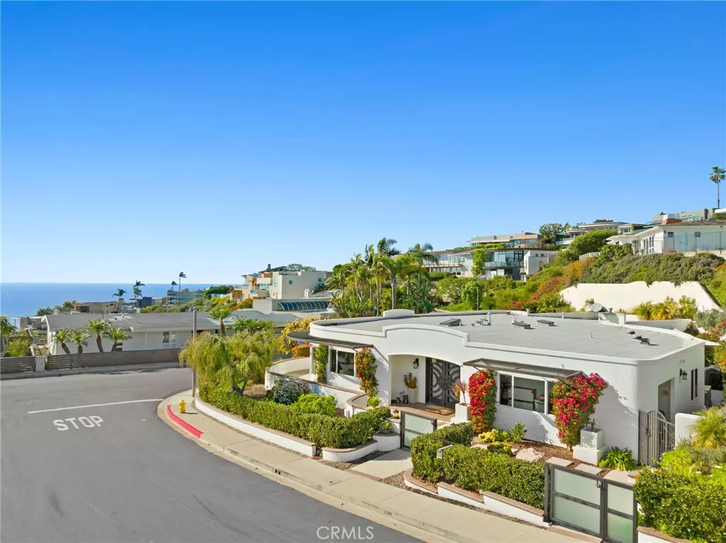 Laguna Beach, CA 92651,1500 Caribbean WAY