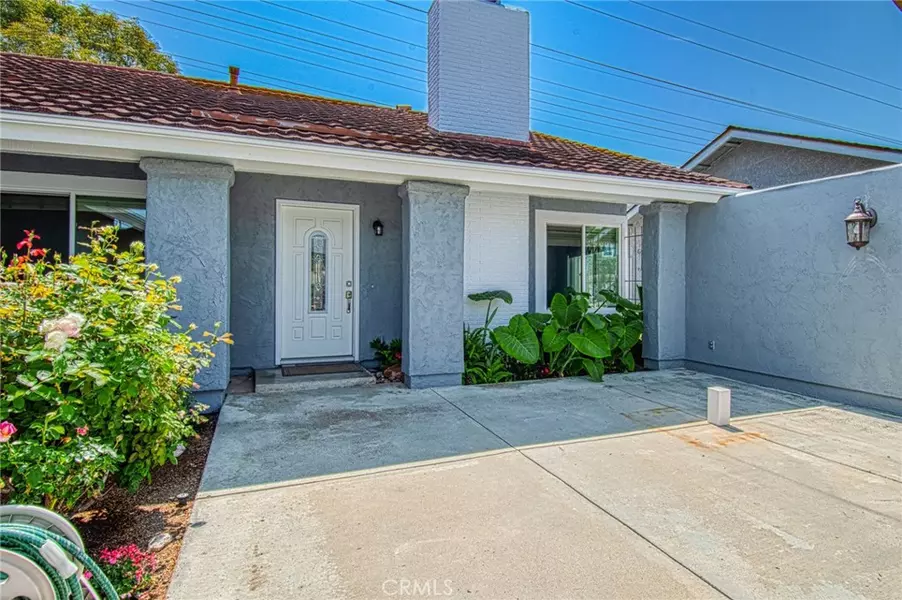 21072 Galbar CIR, Huntington Beach, CA 92646