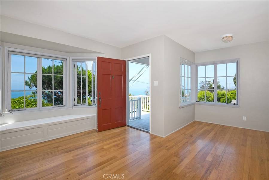 2344 Glenneyre ST, Laguna Beach, CA 92651