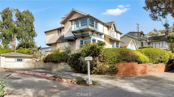 Laguna Beach, CA 92651,270 Moss ST