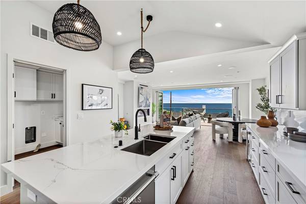 Laguna Beach, CA 92651,1369 N Coast Highway