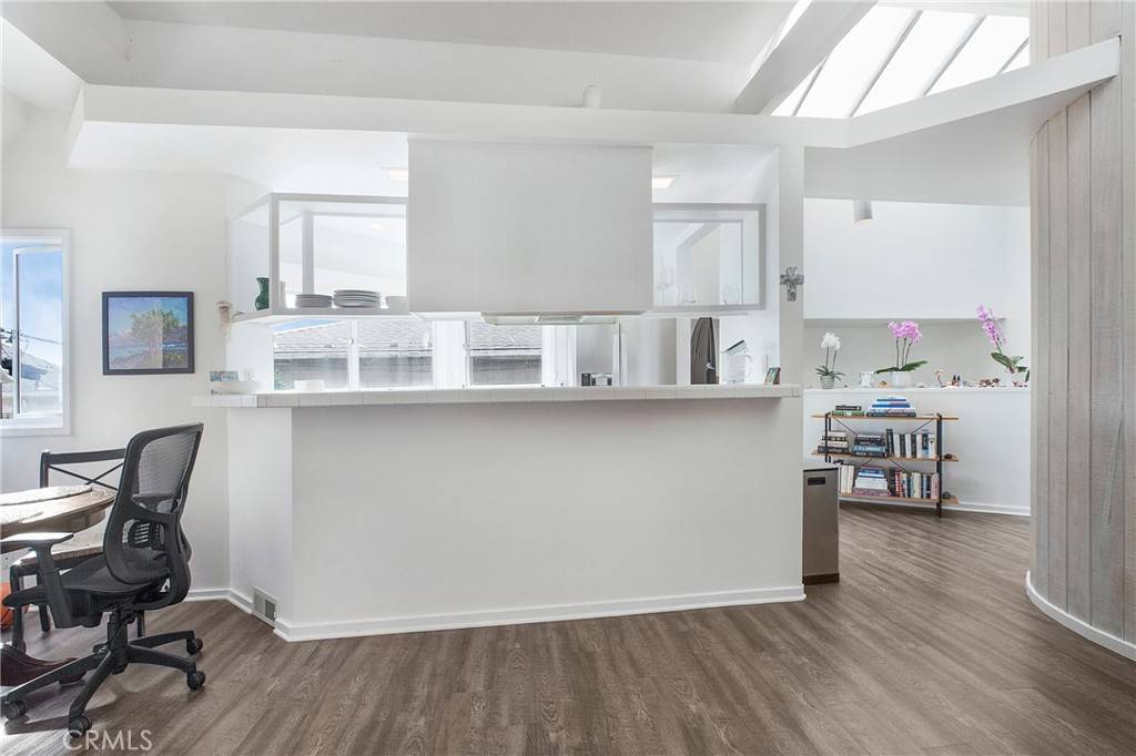 Laguna Beach, CA 92651,253 Fairview ST