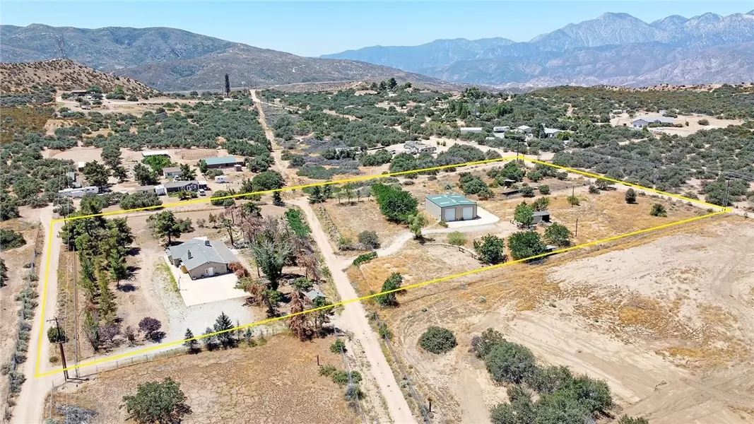 4924 Honeyhill RD, Hesperia, CA 92344