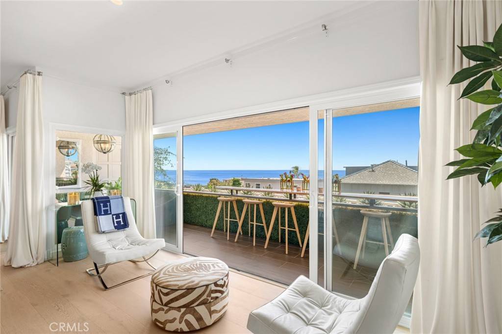 692 Cliff DR, Laguna Beach, CA 92651