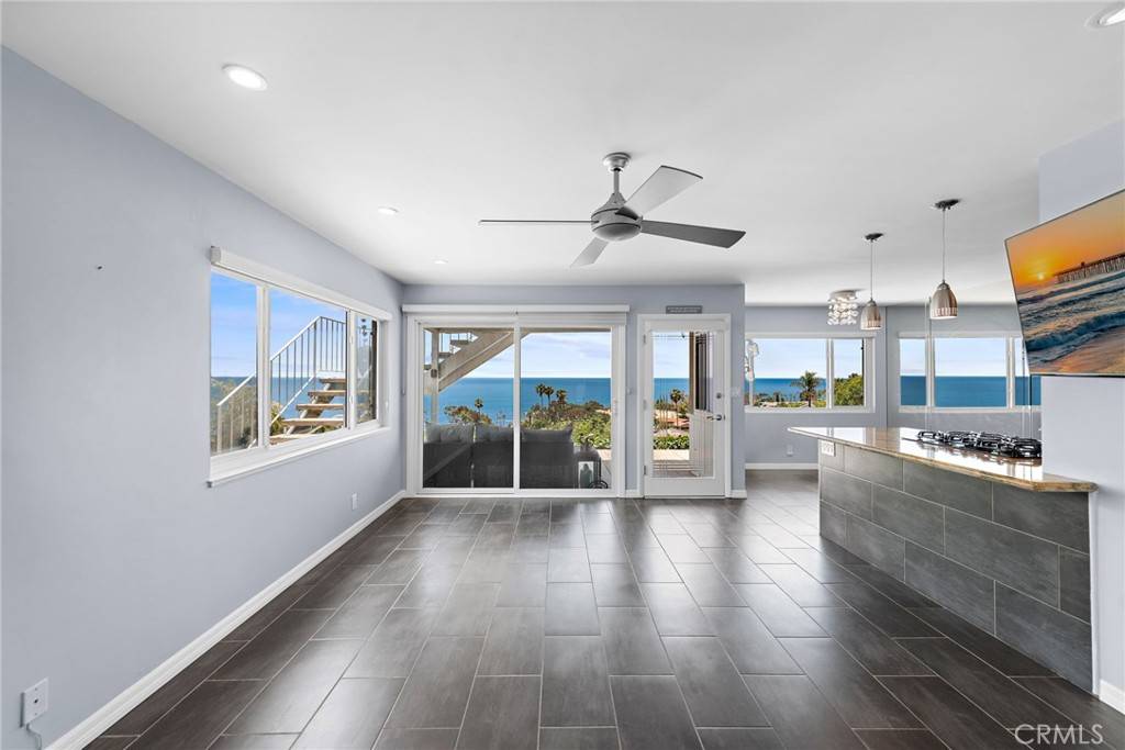 Laguna Beach, CA 92651,21692 Ocean Vista DR #A