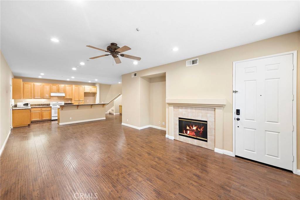 Irvine, CA 92602,12 Idyllwild #15