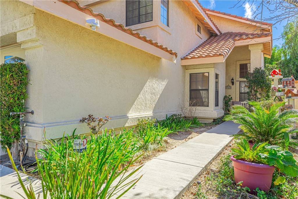 Canyon Country, CA 91387,15624 Carrousel DR