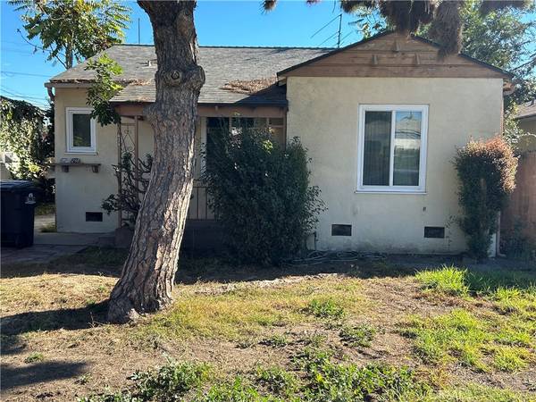 10428 Pinehurst AVE, South Gate, CA 90280