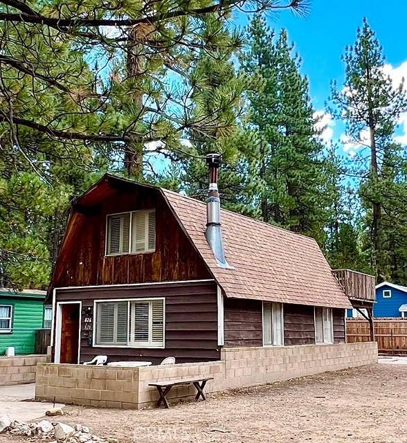 828 W Sherwood BLVD, Big Bear City, CA 92314