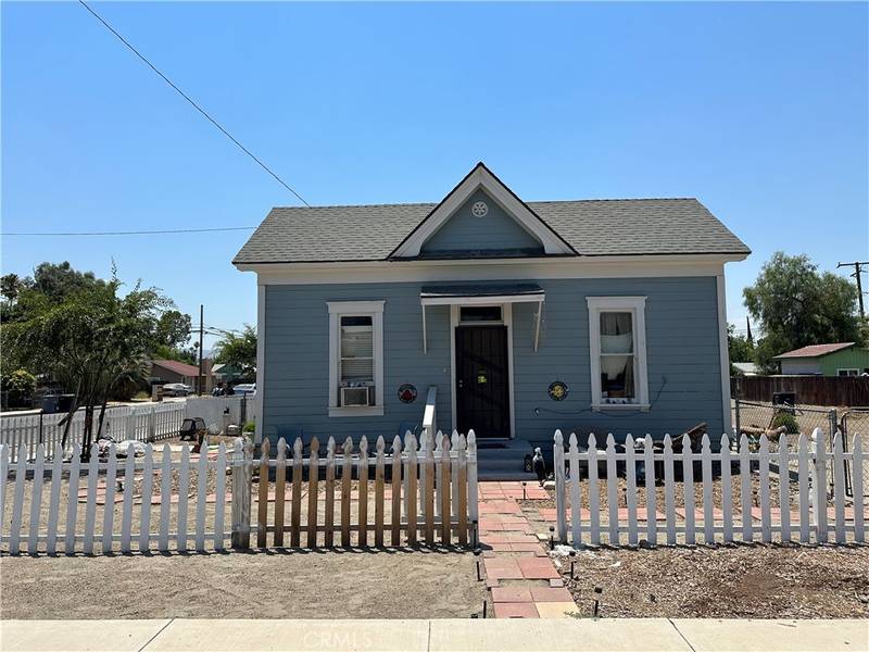 406 W 5th ST, San Jacinto, CA 92583