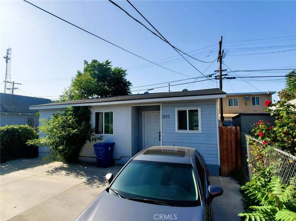 211 W 52nd ST, Los Angeles, CA 90037