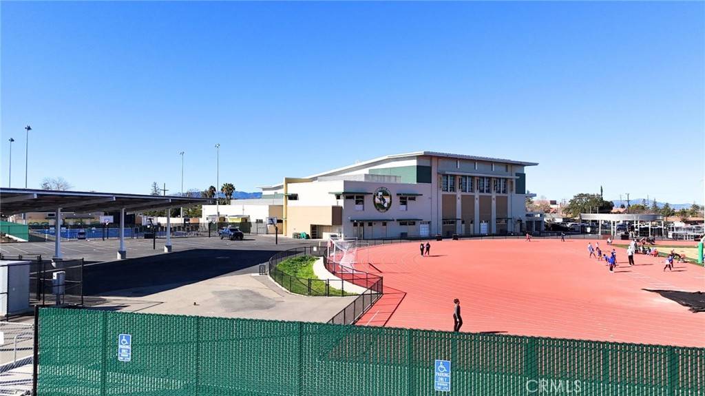 Livermore, CA 94550,490 School ST