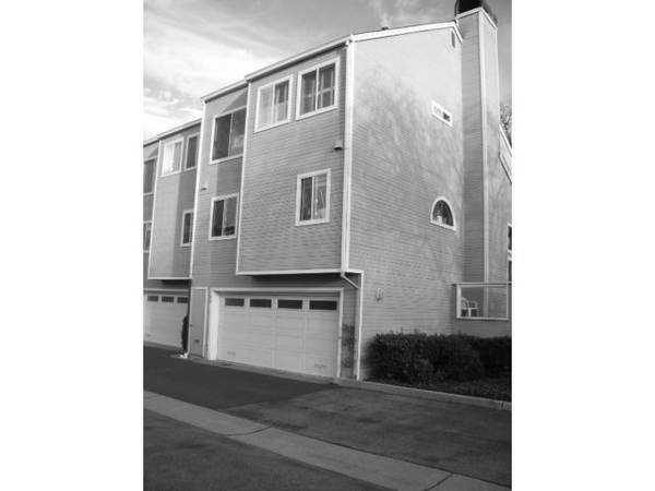 702 PORTWALK PL, Redwood City, CA 94065