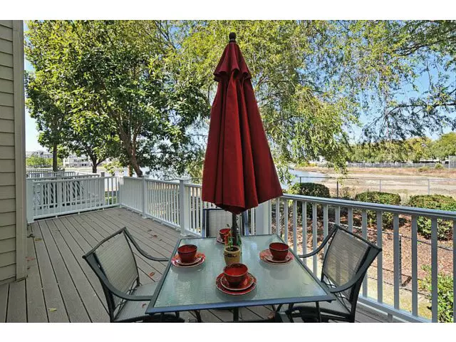 811 INTREPID LN, Redwood City, CA 94065