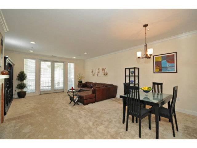 San Jose, CA 95124,2881 MERIDIAN AVE #206